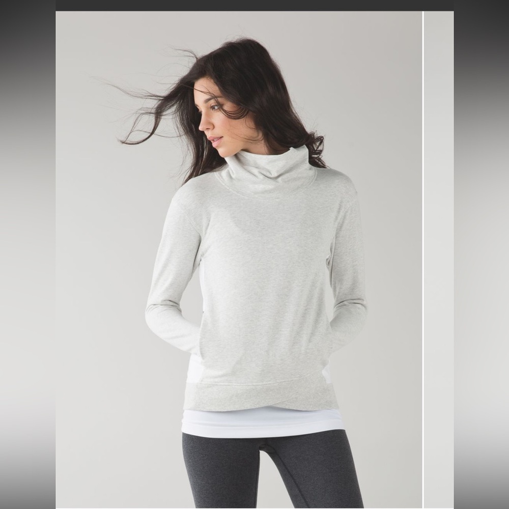 Lululemon On the double pullover Hoodie Sweater Heathered Grey/white Size 10